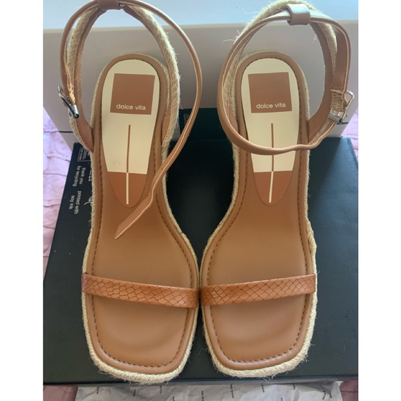 Dolce Vita Aurora Cedar Embossed Stella New - Picture 2 of 8